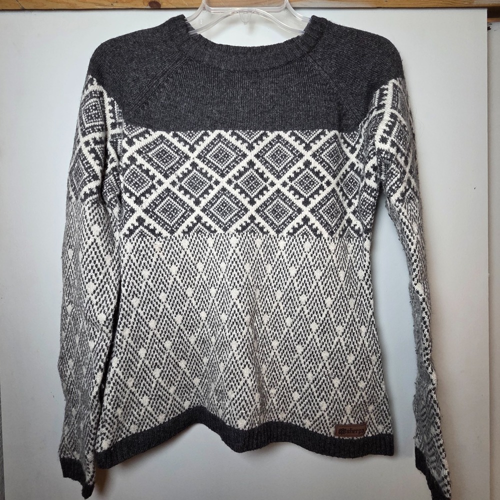 Sherpa Adventure Gear Women's Sweater Size M Wool Alpaca Nordic Gray Cozy Winter
